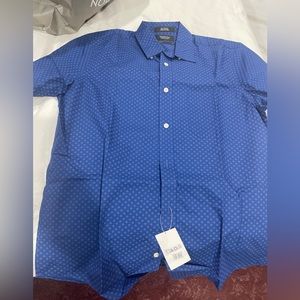 Nordstrom blue surf dot floral short sleeve button down shirt